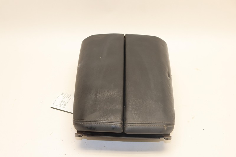 2019-2021 BMW X5 FRONT CENTER CONSOLE ARMREST LEATHER W/ BRACKET OEM