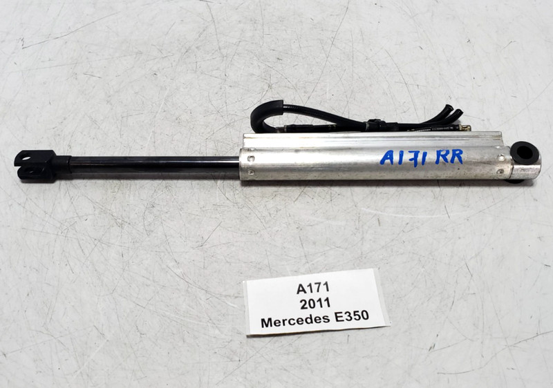 ✅ 11-17 OEM Mercedes A207 E350 Rear Right Passenger Convertible Main Cylinder
