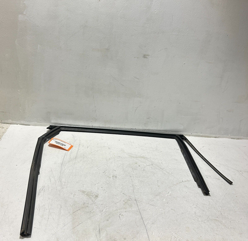 2017 - 2023 AUDI Q7 REAR PASSENGER SIDE DOOR WINDOW GLASS RUN CHANNEL SEAL OEM