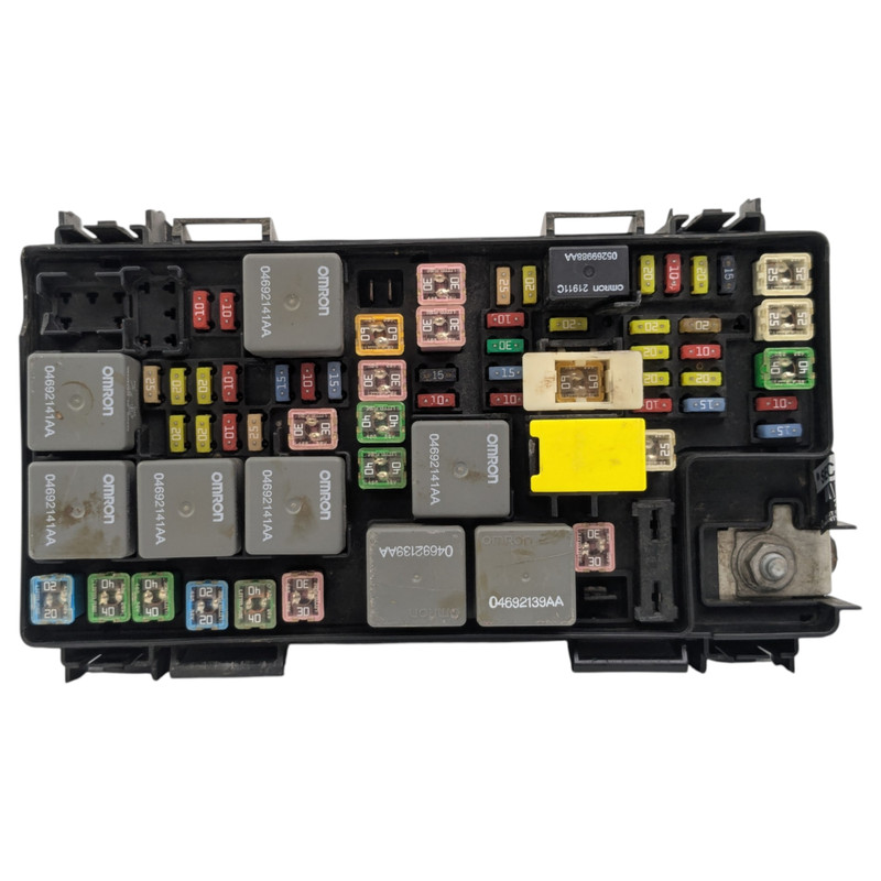 2010 10 Jeep Liberty Nitro Multifunction TIPM Module Control Fuse Box 04692297AE
