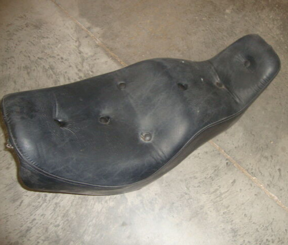 1986 Kawasaki Vulcan VN750 VN 750 Front Rear Driver Passenger Seat Back 86