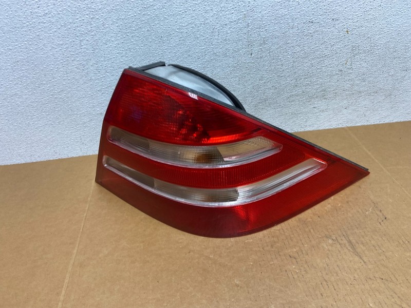 2000-2002 Mercedes-Benz S-Class Tail Light Right Passenger Side Oem AD9016 DW