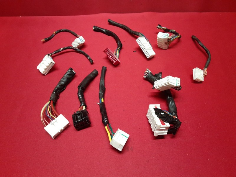 2011 Kia Sorento Interior Fuse Block Auto Light Smart Key 95400-1U031PIGTAILS