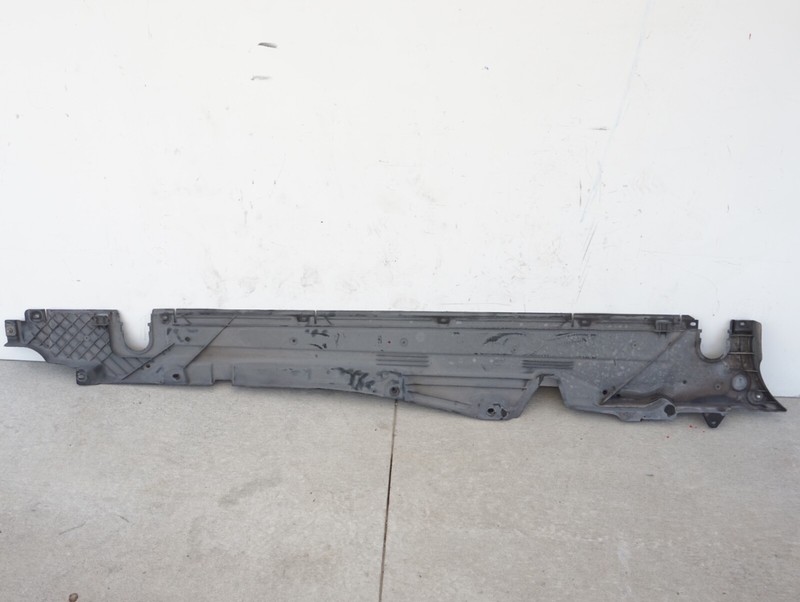 2011 - 2018 PORSCHE CAYENNEOEM LEFT UNDER BODY SPLASH SHIELD 95850421100