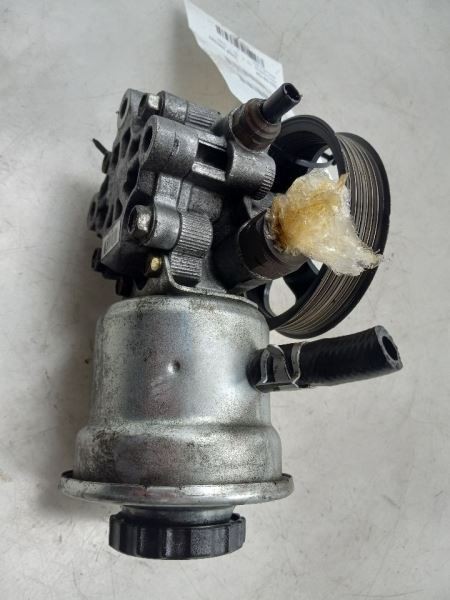 05-15 TOYOTA TACOMA 2WD AT POWER STEERING PUMP