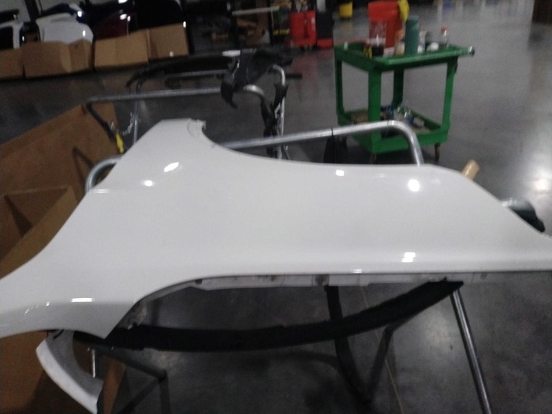 2021 BMW X1 Left Fender White 51282 Used OEM 38k Miles Compatibility 16-22