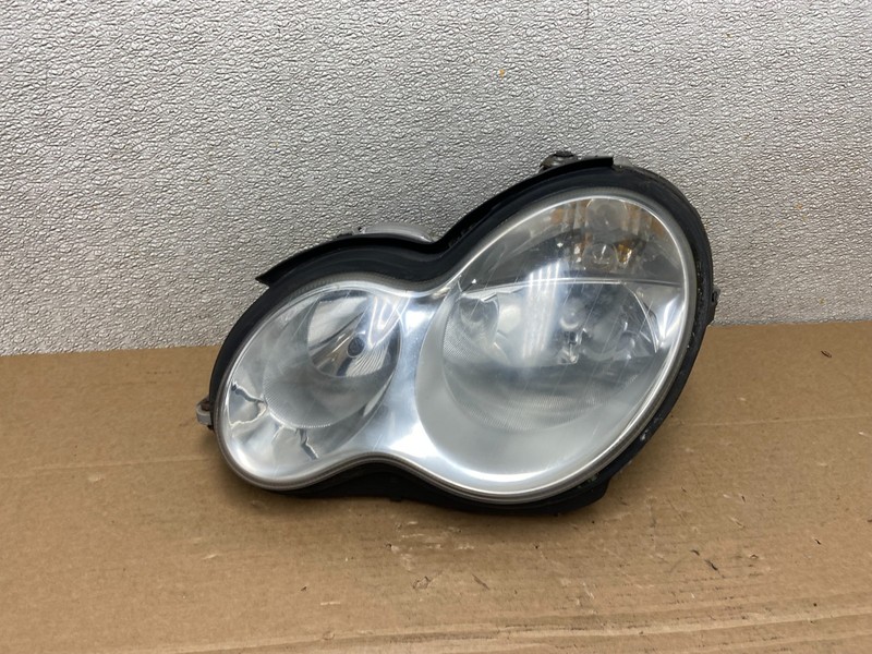 2005 to 2007 Mercedes-Benz C-Class Left Driver LH Side Headlight OEM AB4455 DW