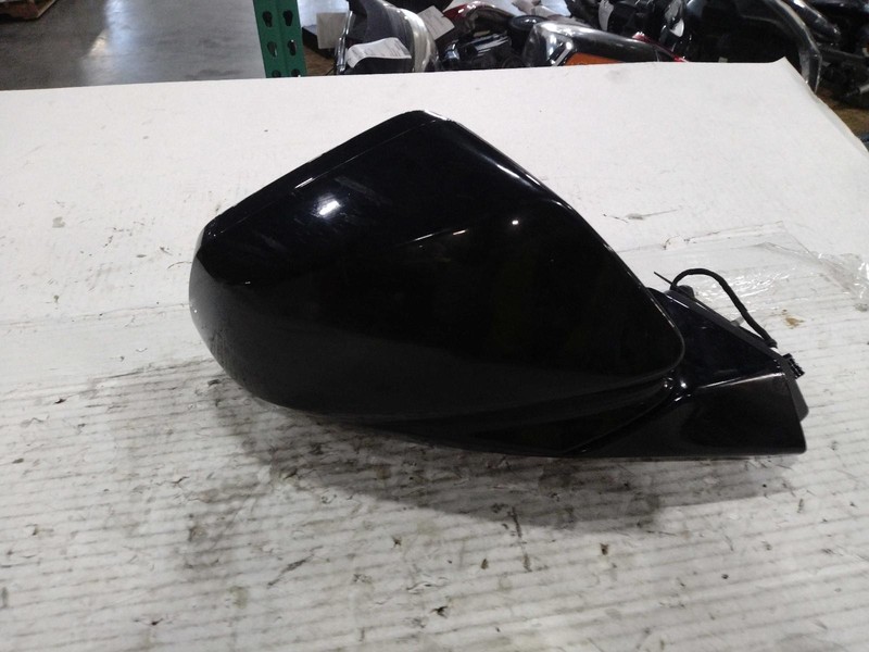 2021 Chevrolet Blazer Right Door Mirror Red OEM Used 706444 96000 Miles