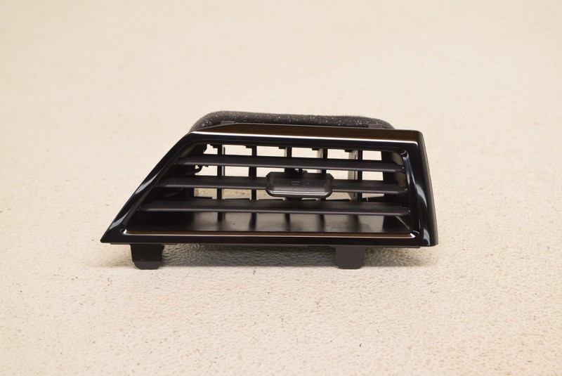 MK7 VW Jetta Piano Black Right HVAC Vent Dash Trim Gloss Black Oem 2019-2024
