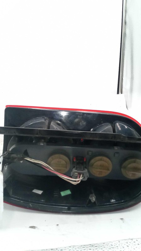 2005 Jeep Liberty Left Tail Light Assembly Black OEM 18471 142K Miles