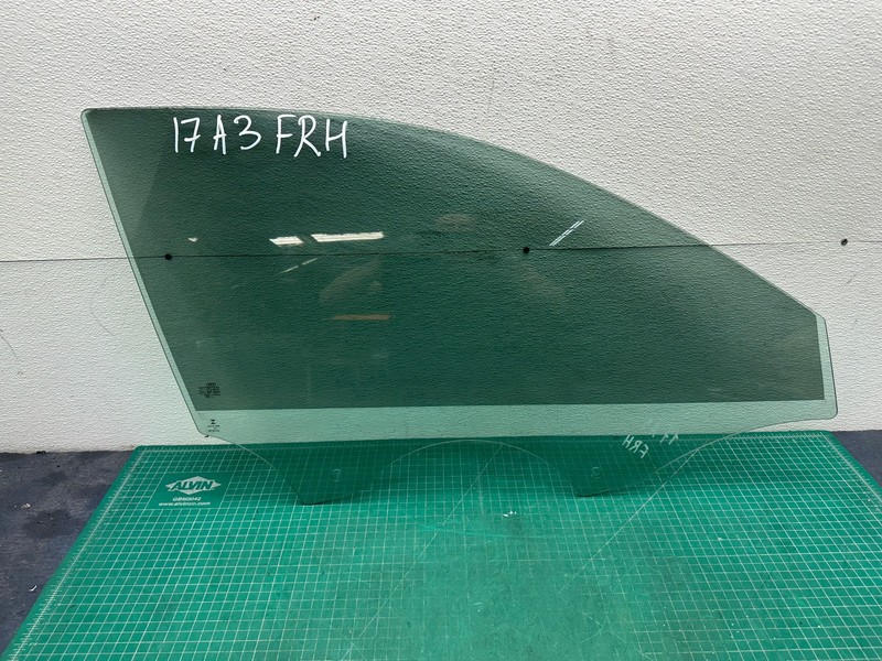 15-20 Audi A3 S3 Sedan FRONT RIGHT PASSENGER SIDE DOOR WINDOW GLASS OEM