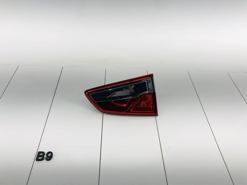 18-22 FORD ECOSPORT REAR RIGHT SIDE INNER TAIL LIGHT BRAKE STOP LAMP OEM