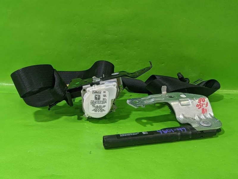 18-20 FORD F150 CREW CAB PASSENGER RIGHT FRONT SEAT BELT RETRACTOR OEM 4601-44