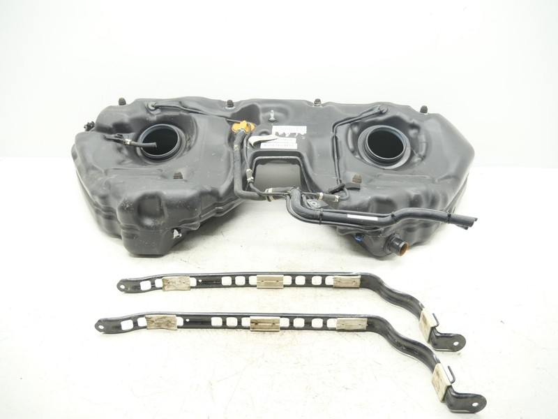 2007-2009 Mercedes-Benz E350 Fuel Tank Reservoir Storage Gas A2114704102 OEM