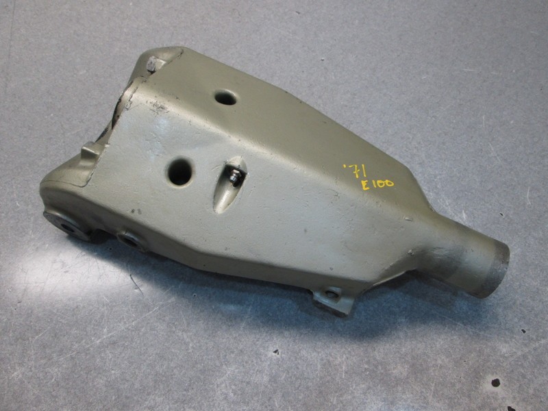 384206 Evinrude Johnson Outboard Swivel Bracket 85 100 125 Hp 1969-72