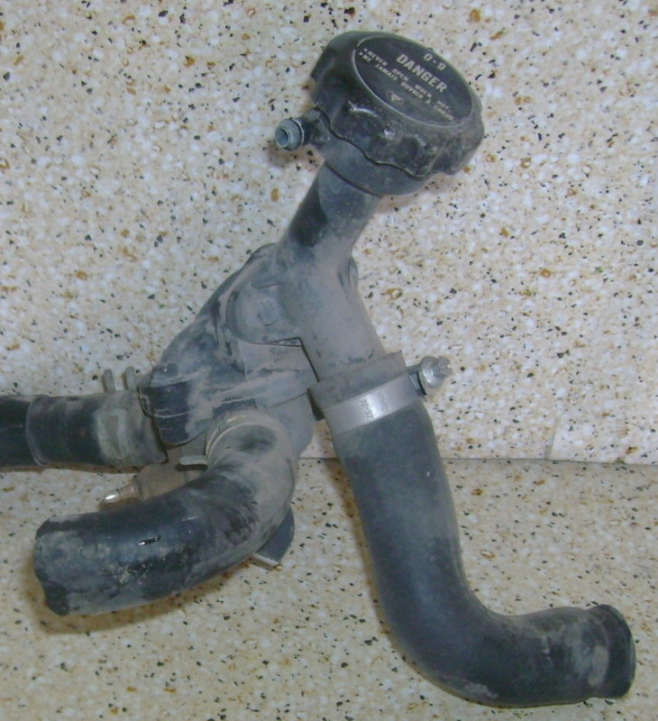1986 Honda Shadow VT 1100 Thermostat Housing Coolant Cap Hose Ant-Freeze I9
