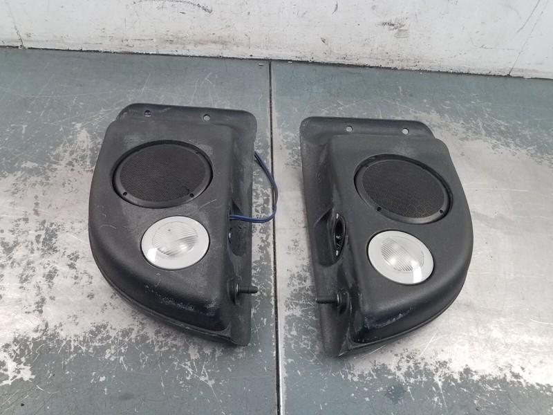 2004 Jeep Wrangler TJ Rubicon 4x4Roll Bar Speaker Pods #1660 B1