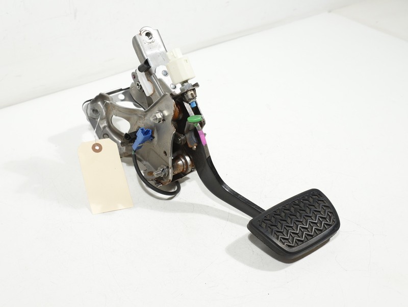 2016-2017 Lexus Front Left Driver Side Brake Stop Pedal OEM 47121-30080