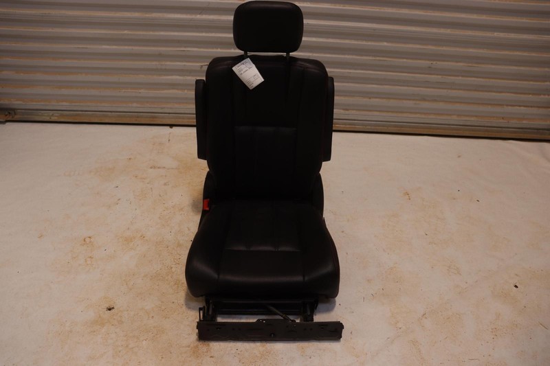 2017-2020 DODGE GRAND CARAVAN REAR 2ND SECOND ROW LEFT SEAT LEATHER BLACK OEM
