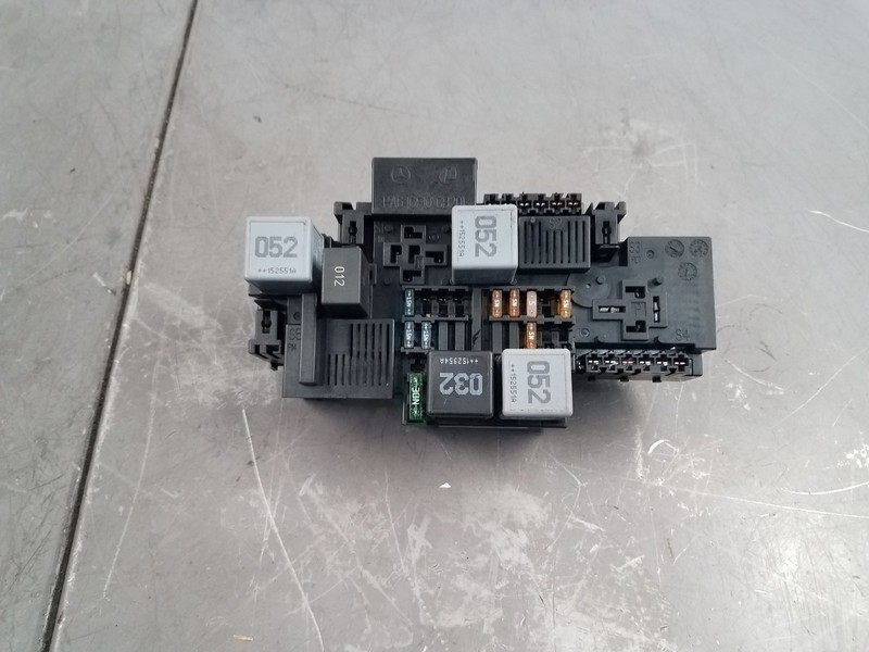 2016 Mercedes AMG C 63 S Front Fuse Panel #6708 S4
