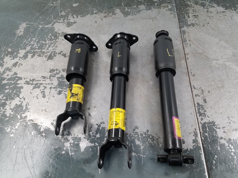 2011 Chevy Corvette C6 Grand Sport Shock Absorber Partial Set #1029 X4