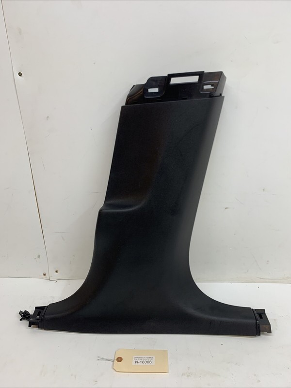 ⚡️2017-2020 TESLA MODEL 3 OEM LOWER RIGHT COVER TRIM 1086299-90-H 18066 M5