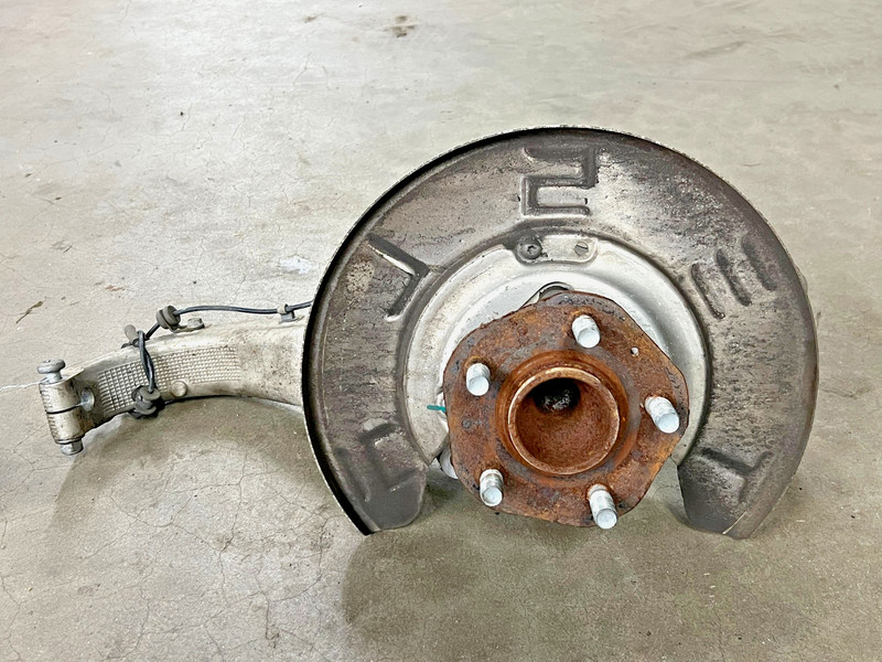 ⭐2017-2023 TESLA MODEL 3 RWD FRONT RIGHT SIDE RH SPINDLE KNUCKLE HUB OEM LOT2698