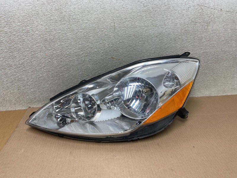 2006 to 2010 Toyota Sienna Left Driver Lh Side Headlight Halogen DEPO Z3827 DW