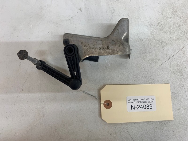 ⚡️12-20 TESLA MODEL X S FRONT LEFT SUSPENSION HEIGHT LEVEL SENSOR 24089 B61