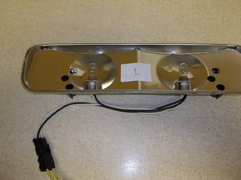 Grakon 2038-00 Freightliner Light Panel Fixture A22-51370-000 *FREE SHIPPING*