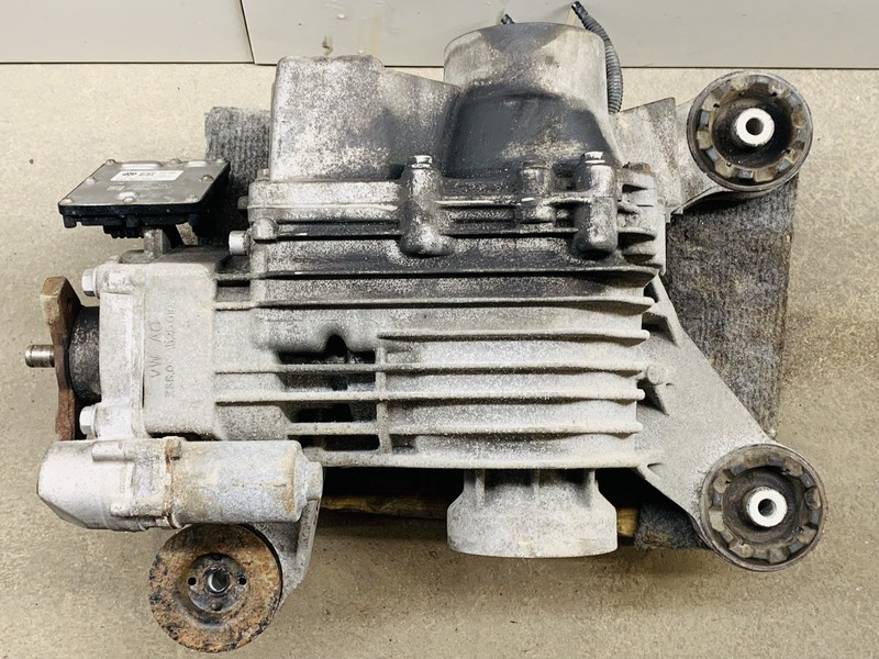 17-18 VOLKSWAGEN TIGUAN LIMITED 2.0L AWD REAR AXLE DIFFERENTIAL CARRIER 103K OEM