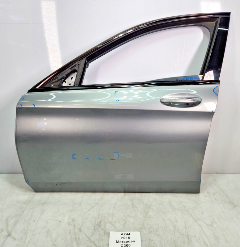 ✅15-21 OEM Mercedes W205 C300 Front Left Driver Door Shell Silver COMPLETE NOTE*