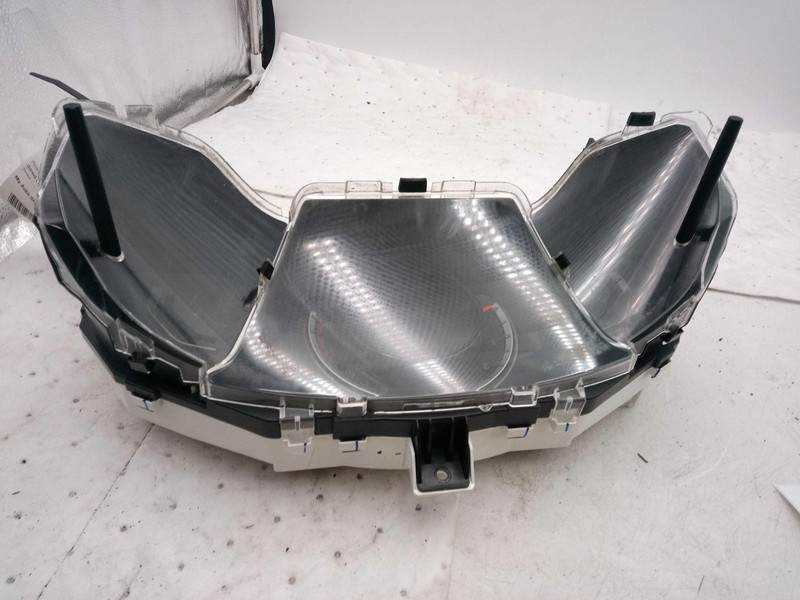 2018 Honda Civic Speedometer Gauge OEM White 105K Miles NJ25-26704-674245