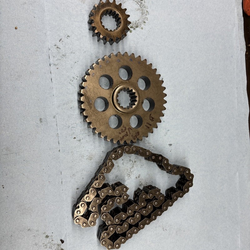 94 YamahaVMAX 500 600?? Chain Case Sprockets AndChain Good # 11