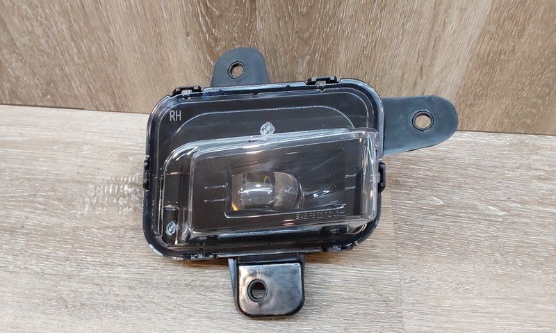 2022-2024 GMC Sierra 1500 LED Fog Light Right Passenger Side ASSY OEM 84550846