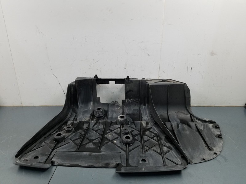 2004 04 Pontiac GTO Rear Under Body Panel #0311 - CA3