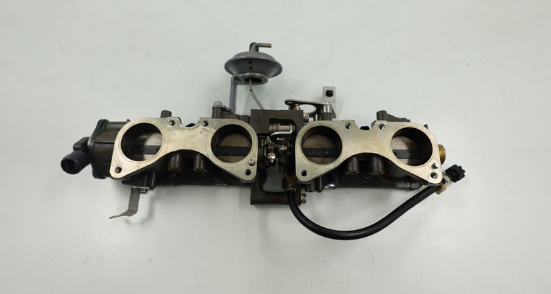 2003 Honda ARX1200T2 Aquatrax R-12X OEM Throttle Body Assembly 16400-HW3-671