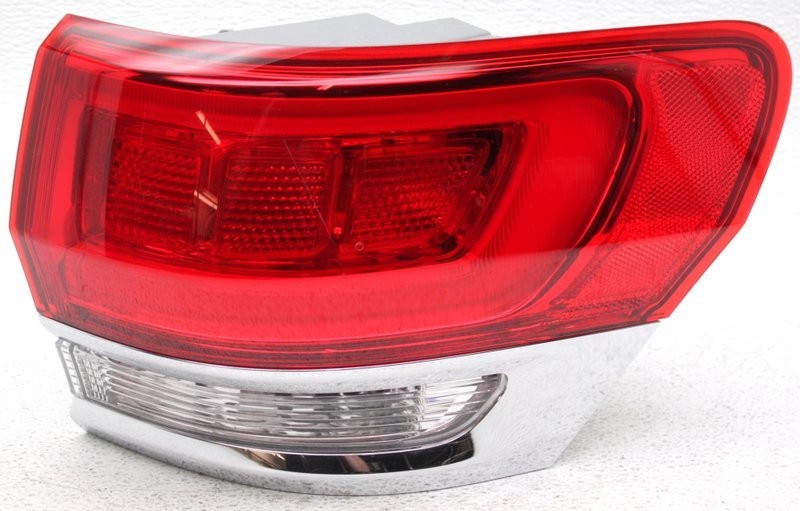 OEM Jeep Grand Cherokee Right Passenger Side Tail Lamp Chrome Scratch