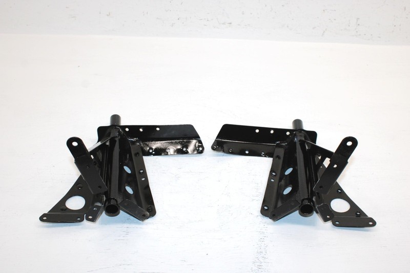 2002 Ski-doo Mxz 500 Oem Trailing Arm Mount Set 518320506 518320507 SS16