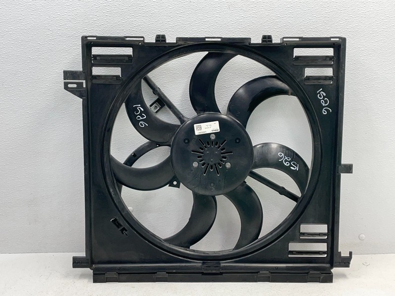 2018-2022 Alfa Romeo Stelvio Engine Cooling Fan Motor Shroud 2.0L 1526 OEM