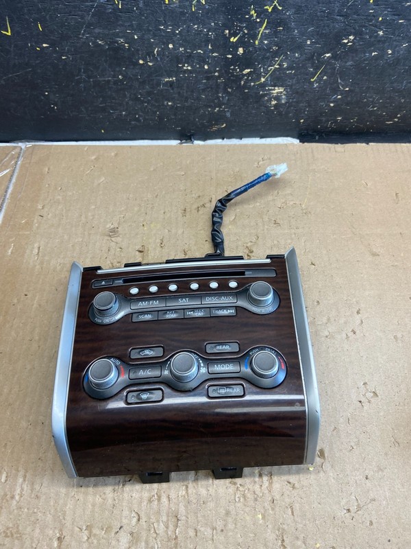 2013 to 2016 Nissan Pathfinder Radio Temperature Climate Control OEM AB5599 DG