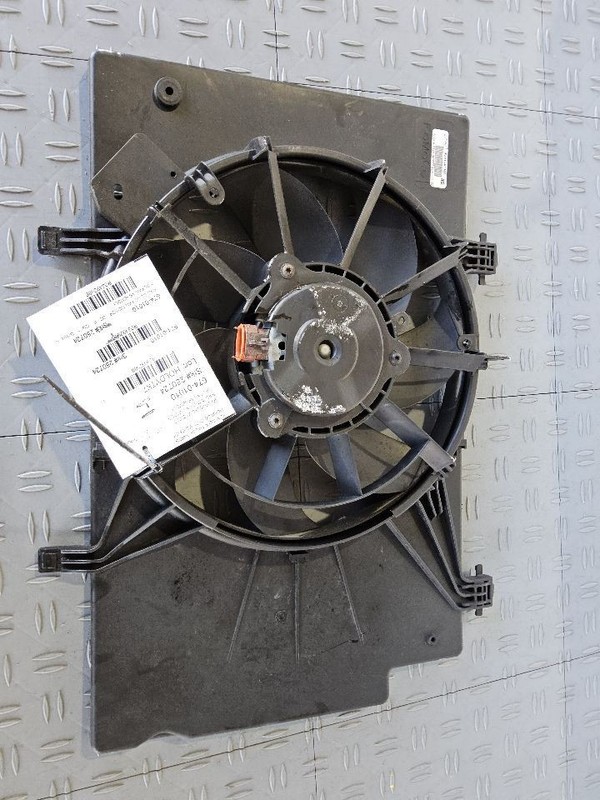 2011-2019 Ford Fiesta Radiator Fan Motor Fan Assembly 1.6L w/o Turbo w/AC