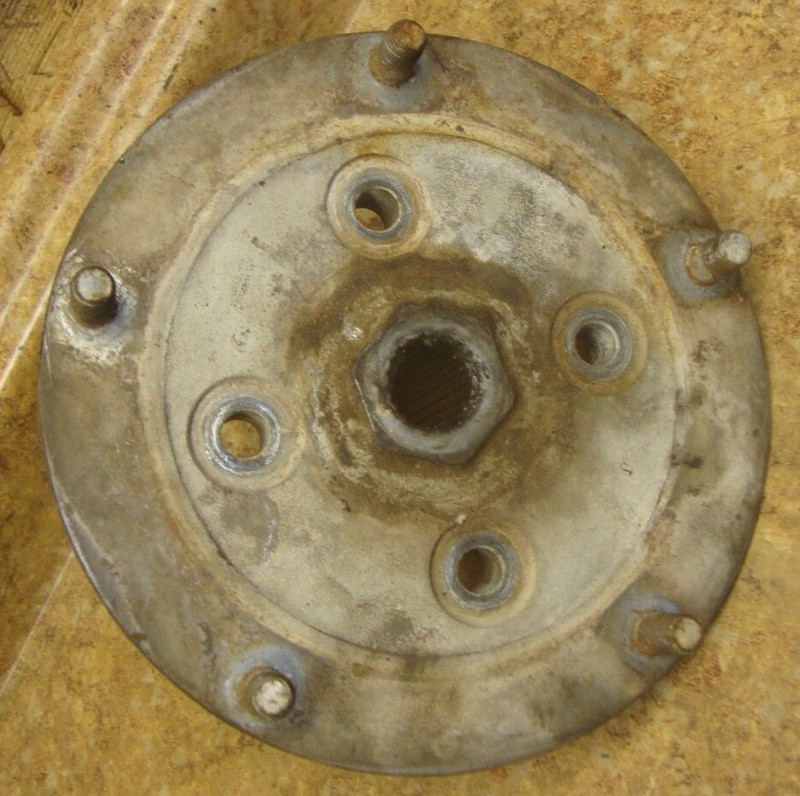 1988 Suzuki ATV Quad Runner LT-4WD LTF 250 LT250 Rear Brake Drum Hub Spindle Lug