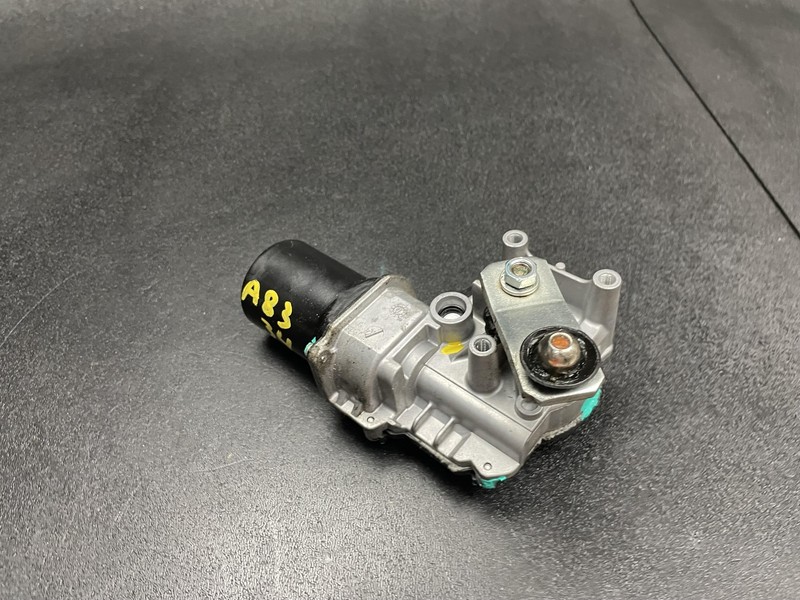 Front Windshield Wiper Motor 2019 Audi S5 Coupe 8W6955119 2020-2023