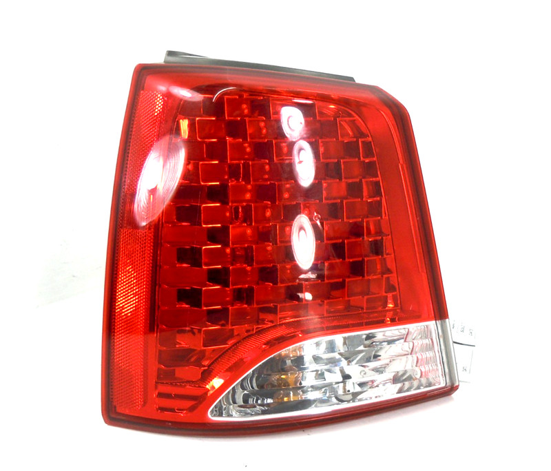 2011-2013 Kia Sorento Quarter Panel Mounted Tail Light Driver Left OEM