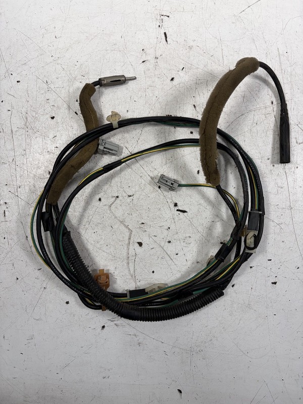 00-05 Honda S2000 Antenna Cable Feeder 39159-S2A-003 OEM