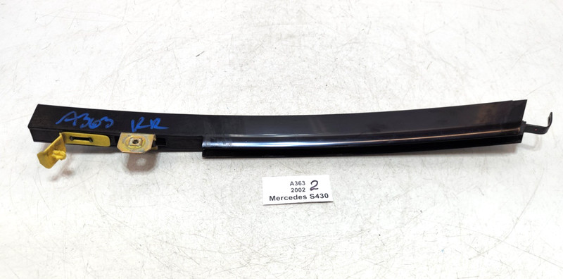 ✅00-06 OEM Mercedes W220 S430 Rear Right Passenger Door Window Frame Guide Rail
