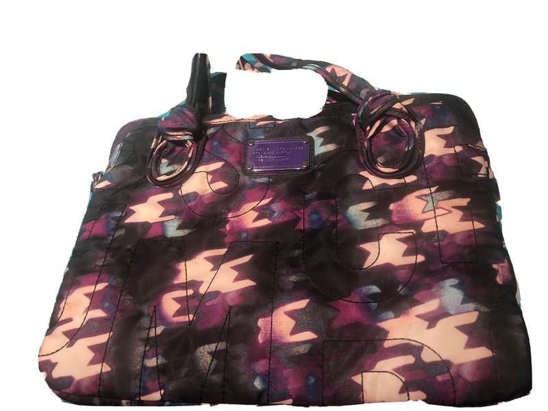 MARC by MARC JACOBS - Large size, padded laptop bag(16" X 1.5" X 12")