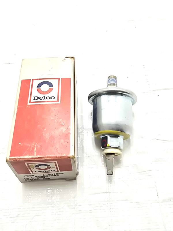 NOS Delco 1966-1991 GM Engine Oil Pressure Switch Sender P/N 14036243
