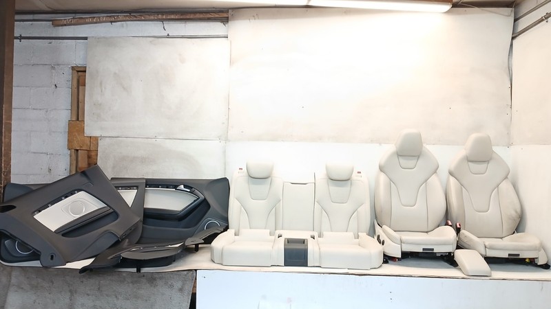 S5 AUDI 08-15 8T RS5 A5 COUPE FRONT REAR SEAT DOOR PANEL SET RED OEM 063025
